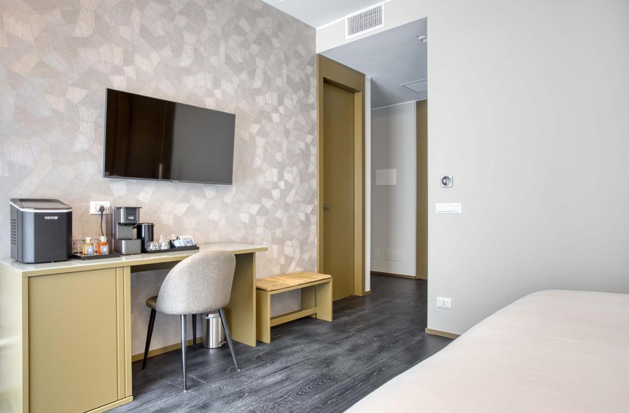 Le Suite Del Corso The Smart Boutique Aparthotel By Ospitami ミラノ エクステリア 写真