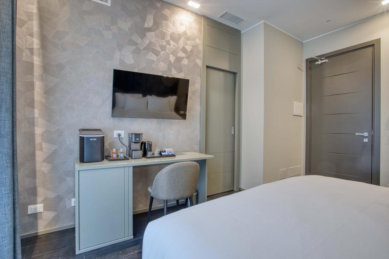 Le Suite Del Corso The Smart Boutique Aparthotel By Ospitami ミラノ エクステリア 写真