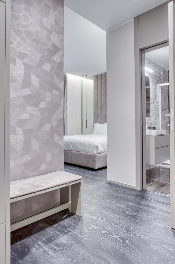 Le Suite Del Corso The Smart Boutique Aparthotel By Ospitami ミラノ エクステリア 写真