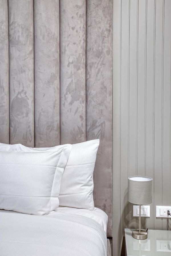Le Suite Del Corso The Smart Boutique Aparthotel By Ospitami ミラノ エクステリア 写真