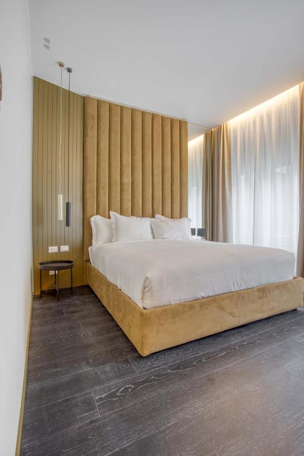 Le Suite Del Corso The Smart Boutique Aparthotel By Ospitami ミラノ エクステリア 写真